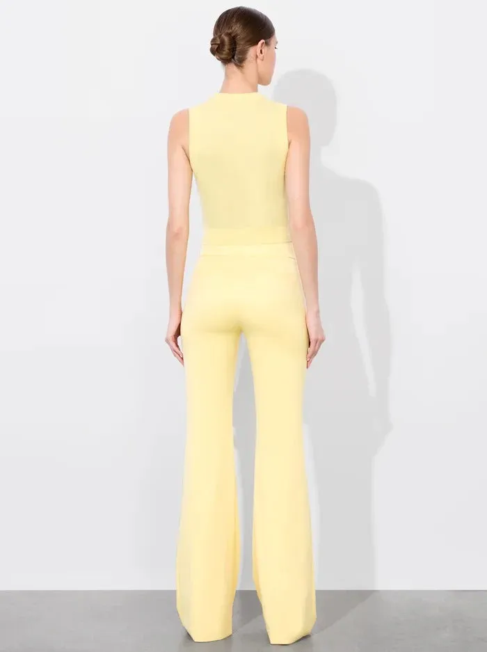 Alice   Olivia Andrew Bootcut Slim Pant in Butter
