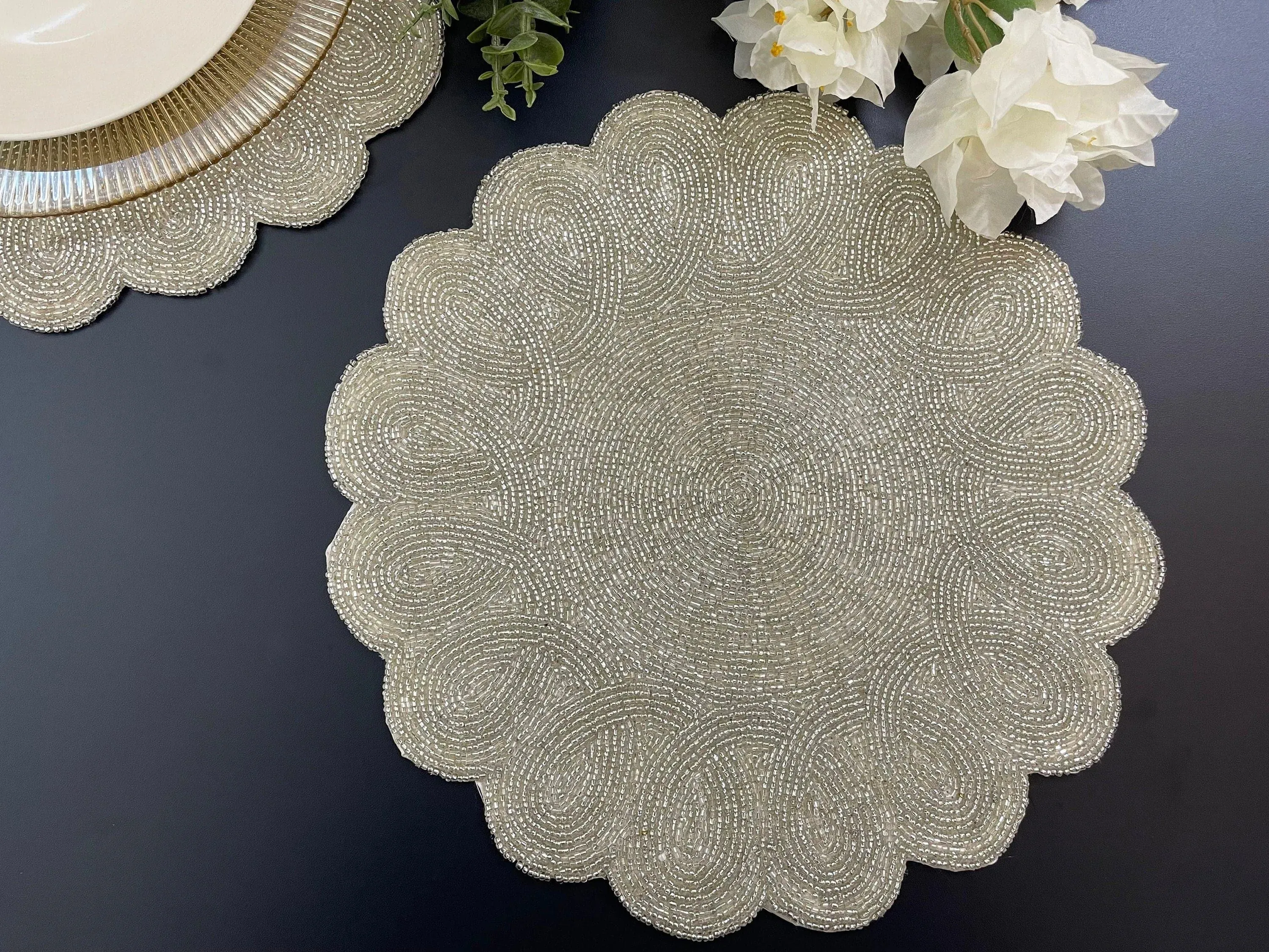Classic Bead Scalloped Placemat - Silver