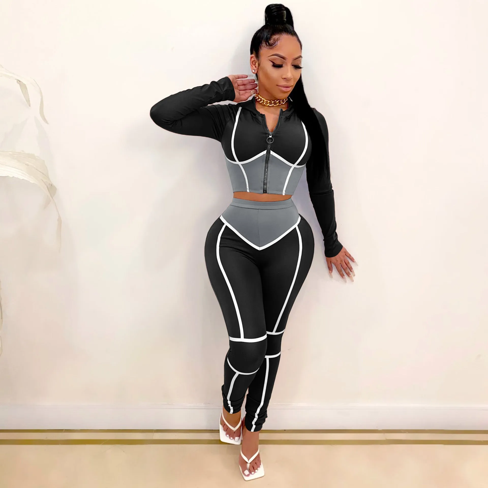 Contrast color sports suit (AY1355)