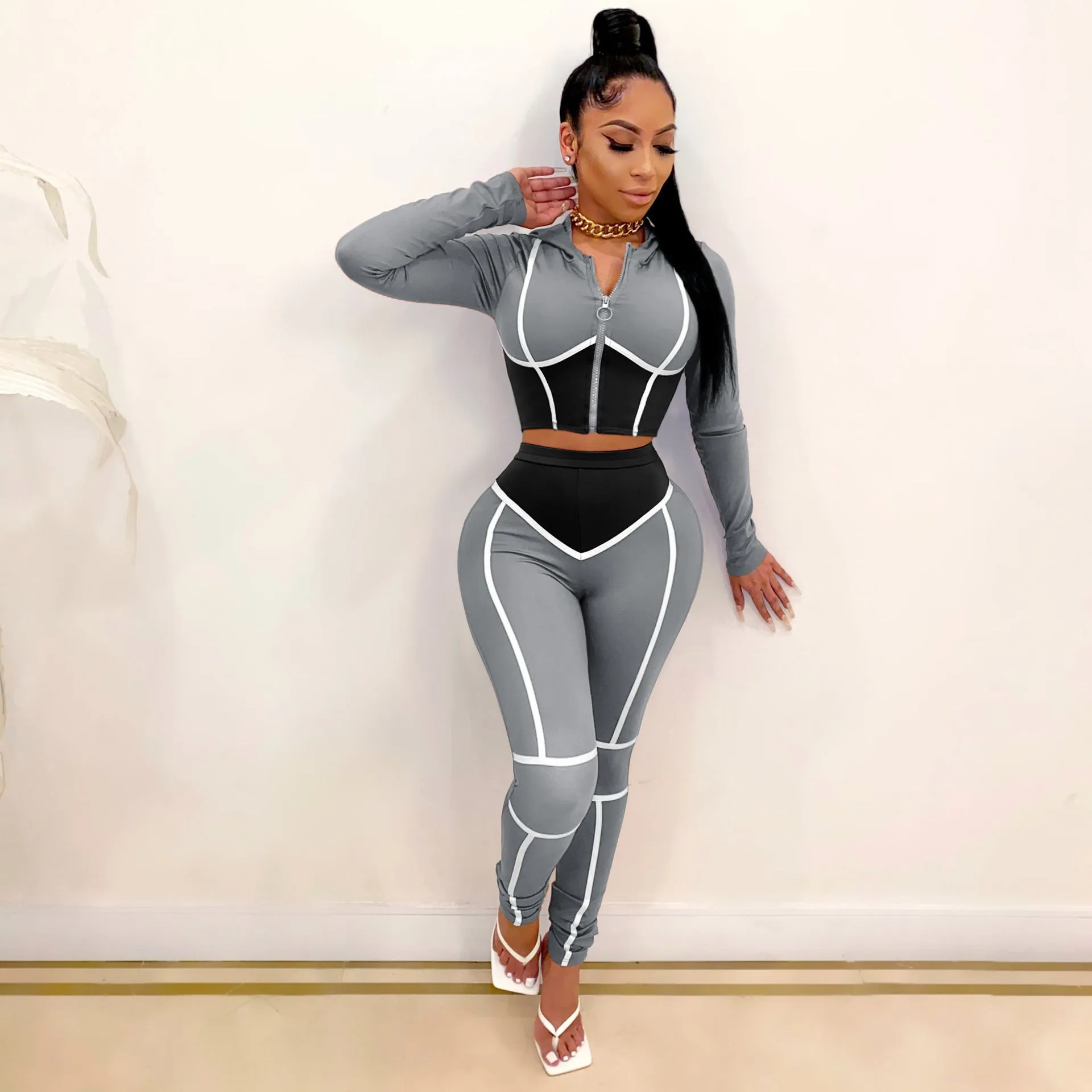 Contrast color sports suit (AY1355)