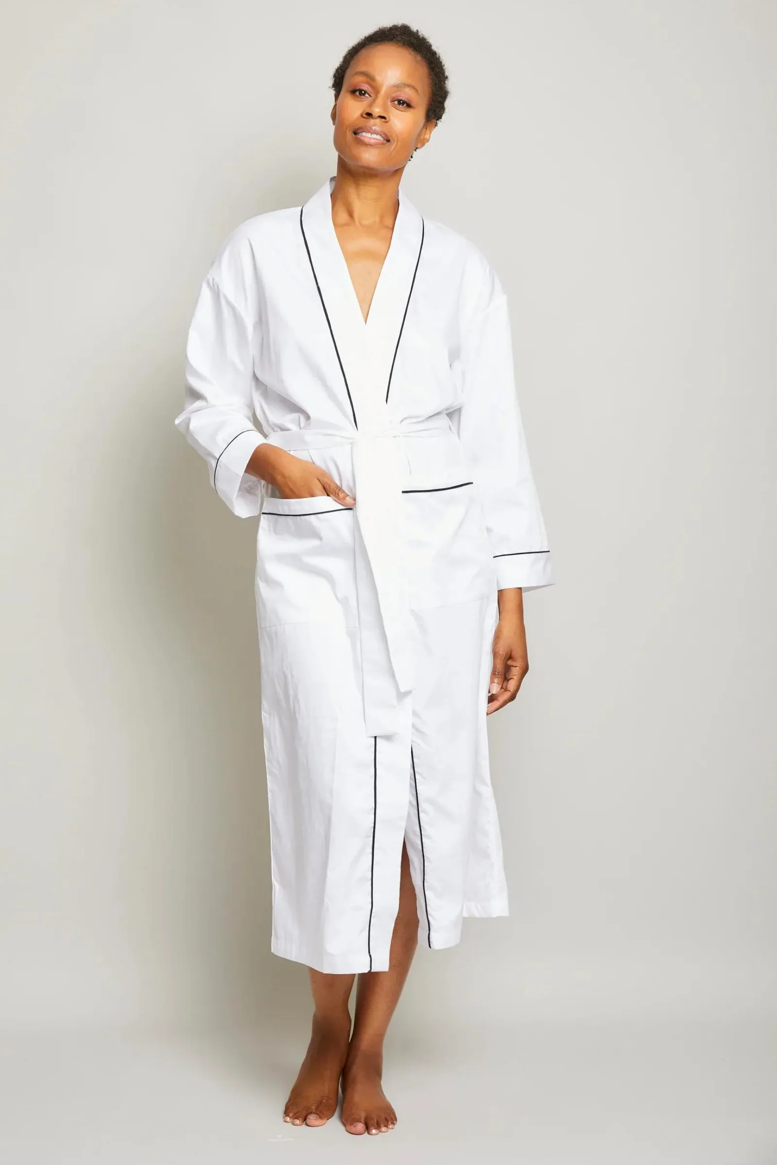 Cotton Sateen Robe with Contrast Piping - White