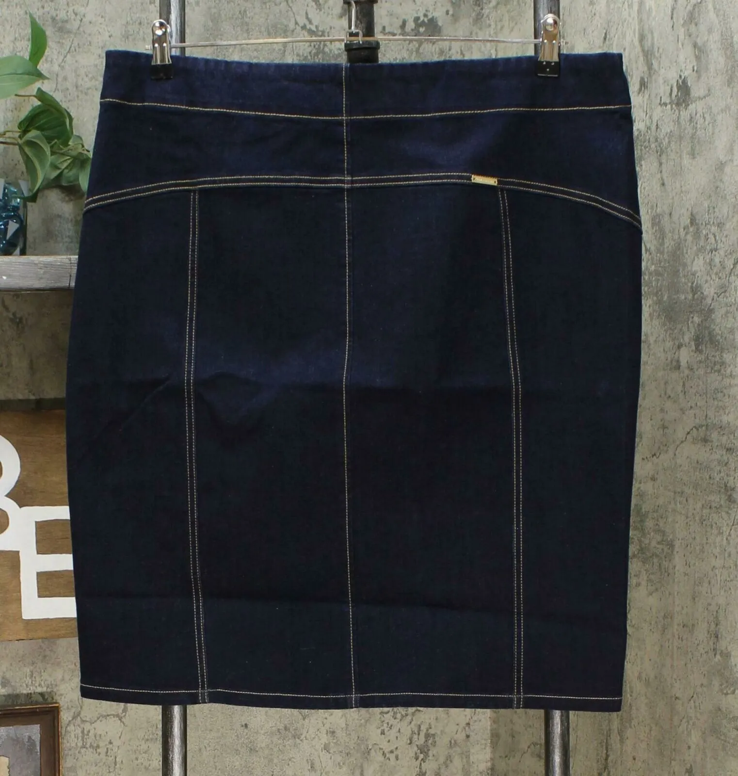 G by Giuliana Women's Plus Size Zip-Front Denim Skirt 18W
