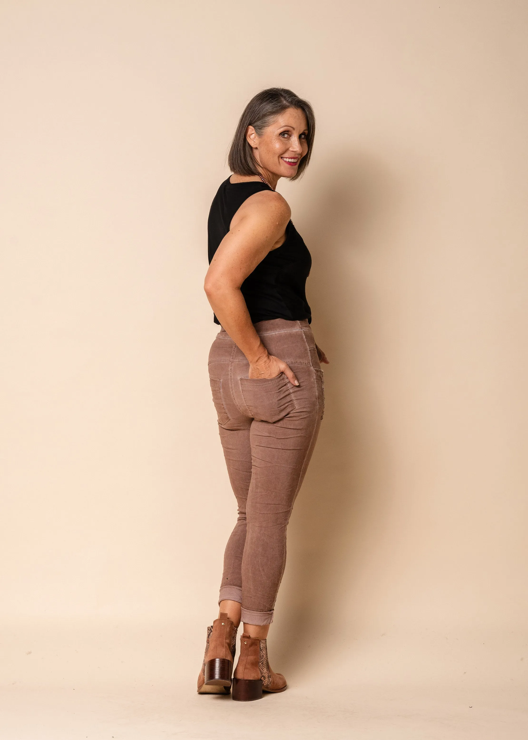 Irene Pants in Nutmeg