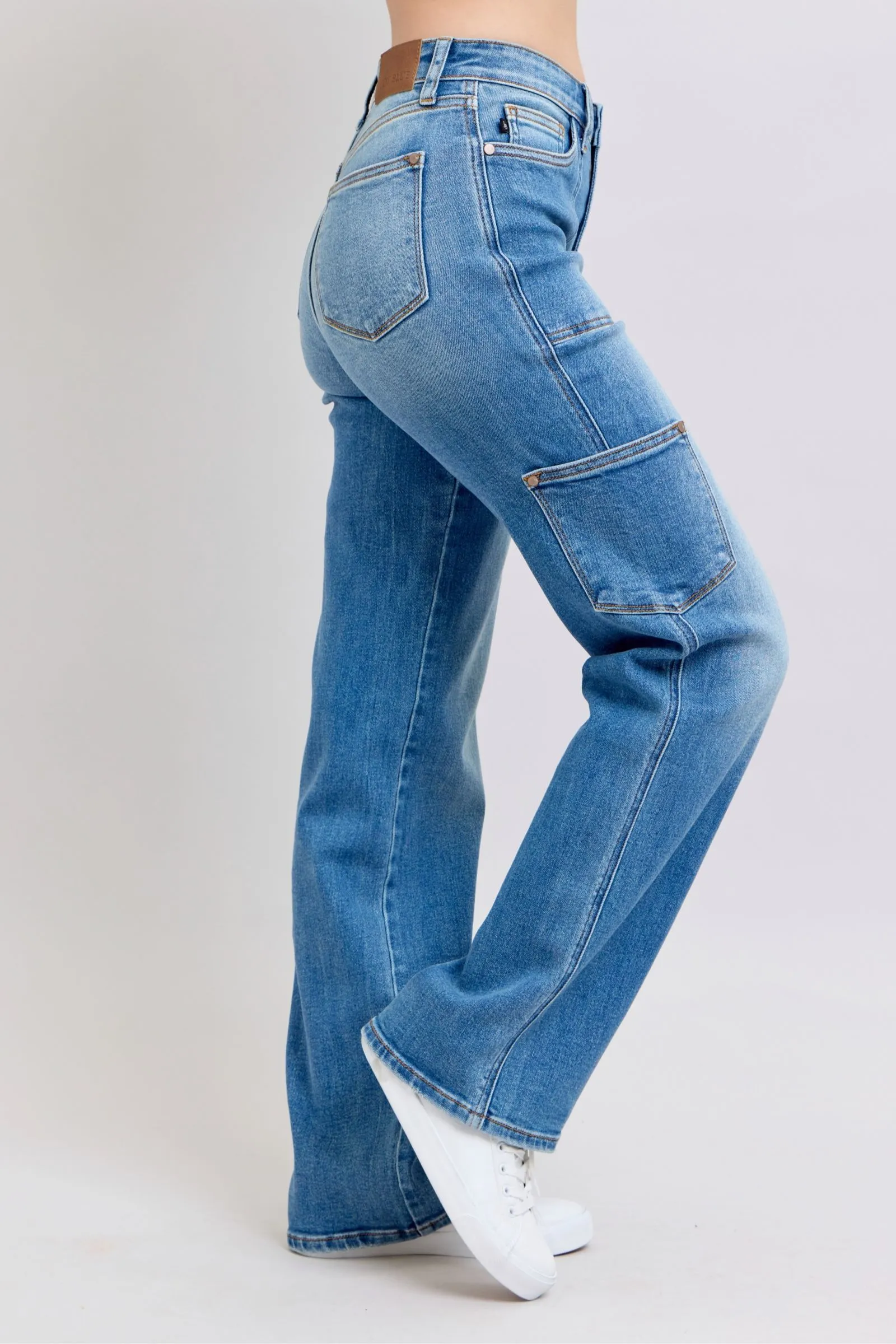 JUDY BLUE 90's Straight Cargo Jean