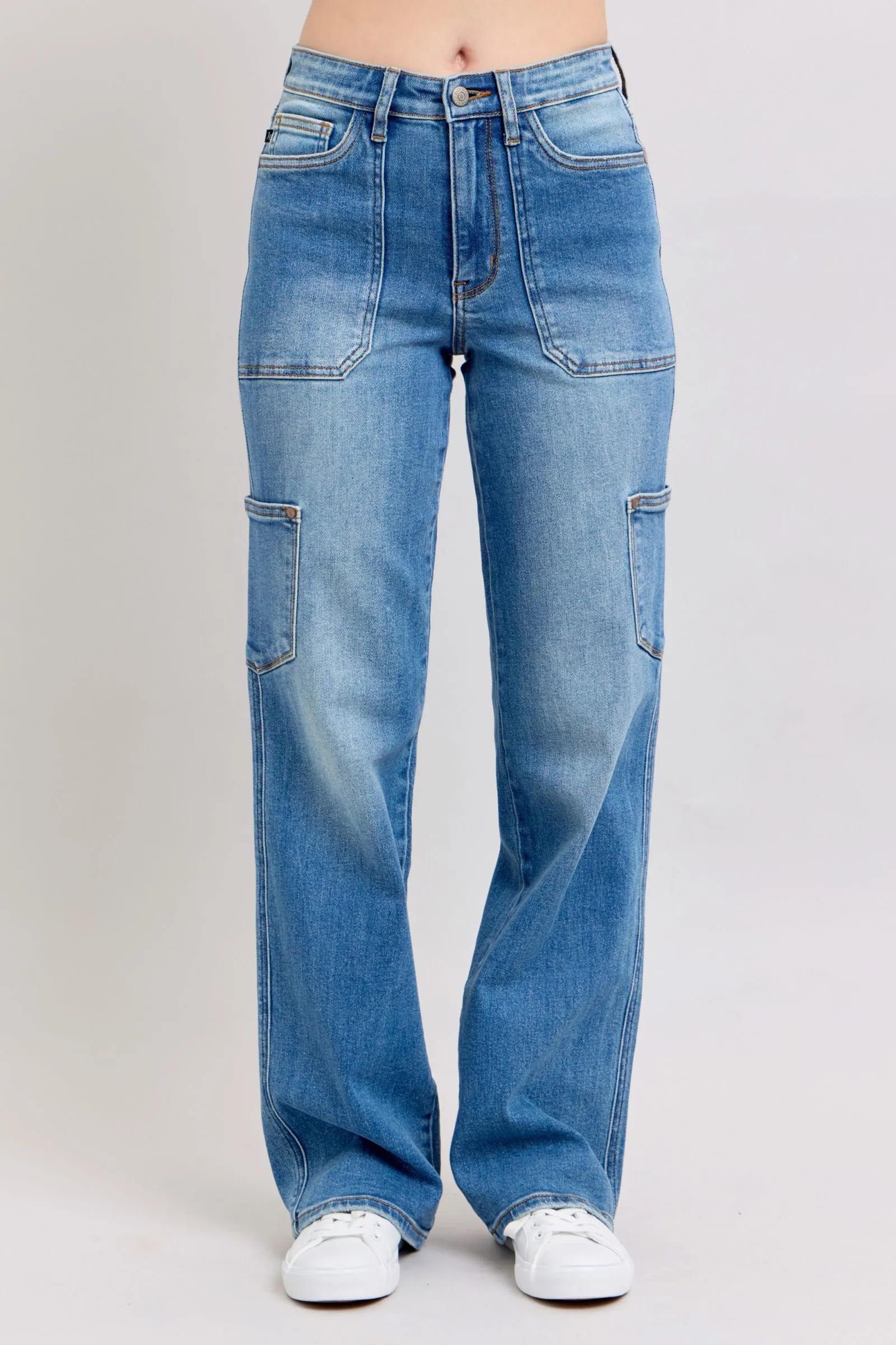 JUDY BLUE 90's Straight Cargo Jean
