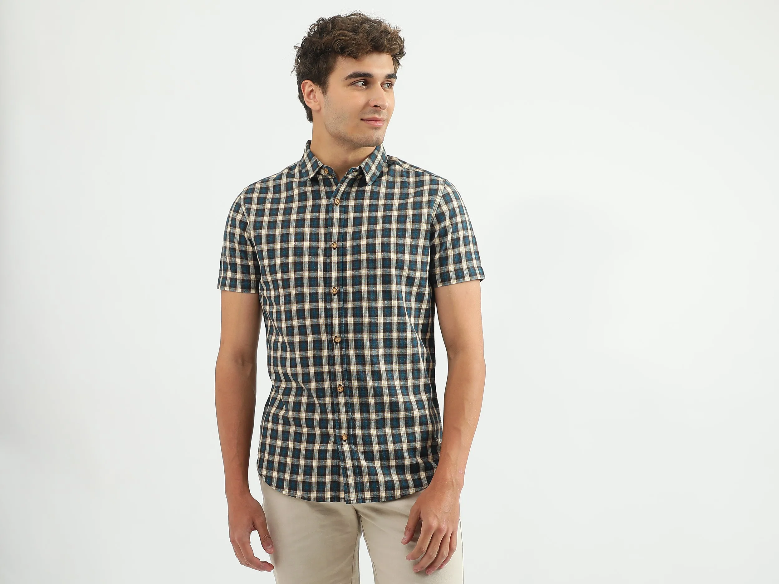 Men Checked Spread Collar Shirt