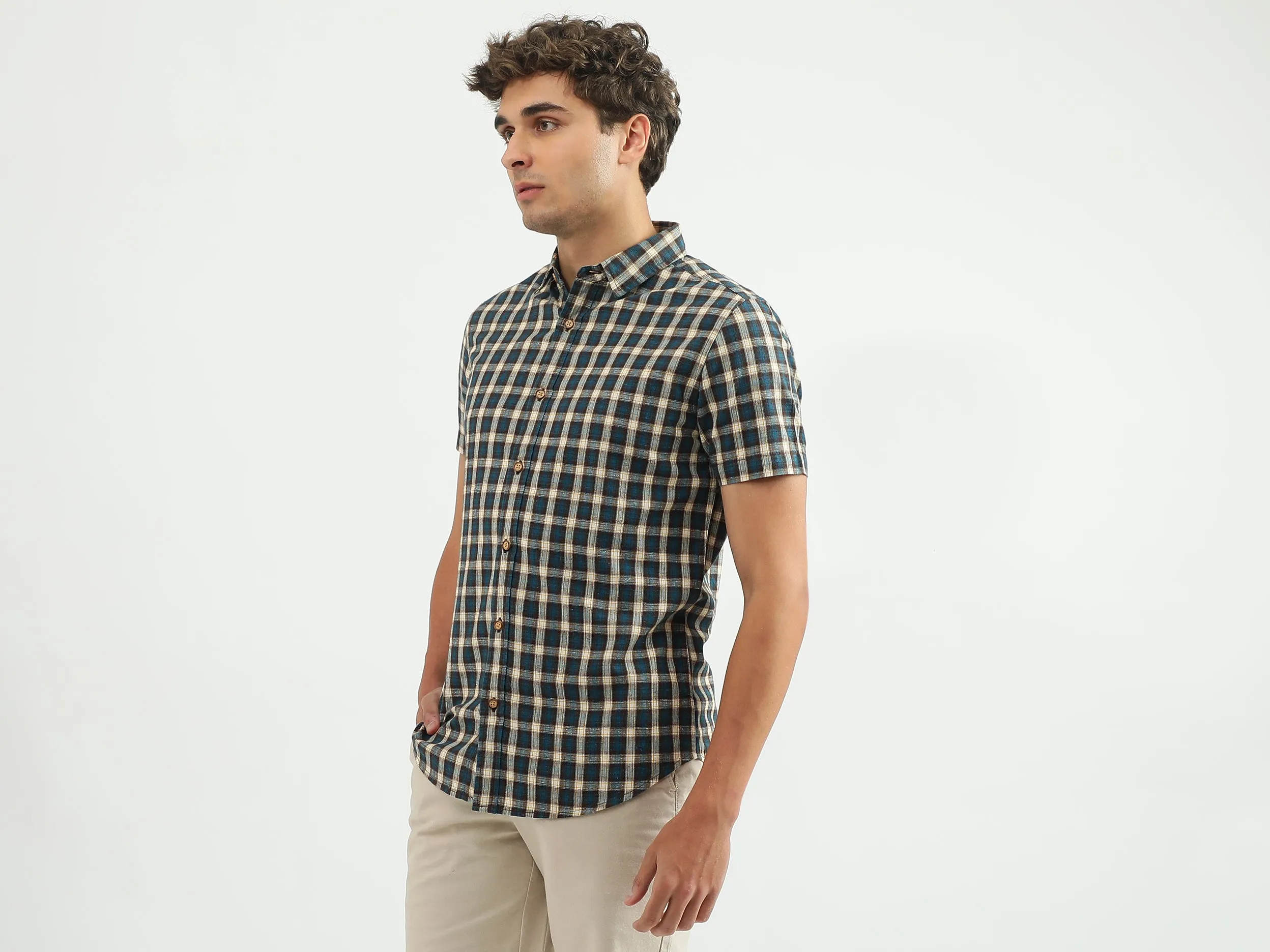 Men Checked Spread Collar Shirt
