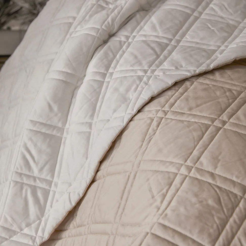 merveille quilted coverlet