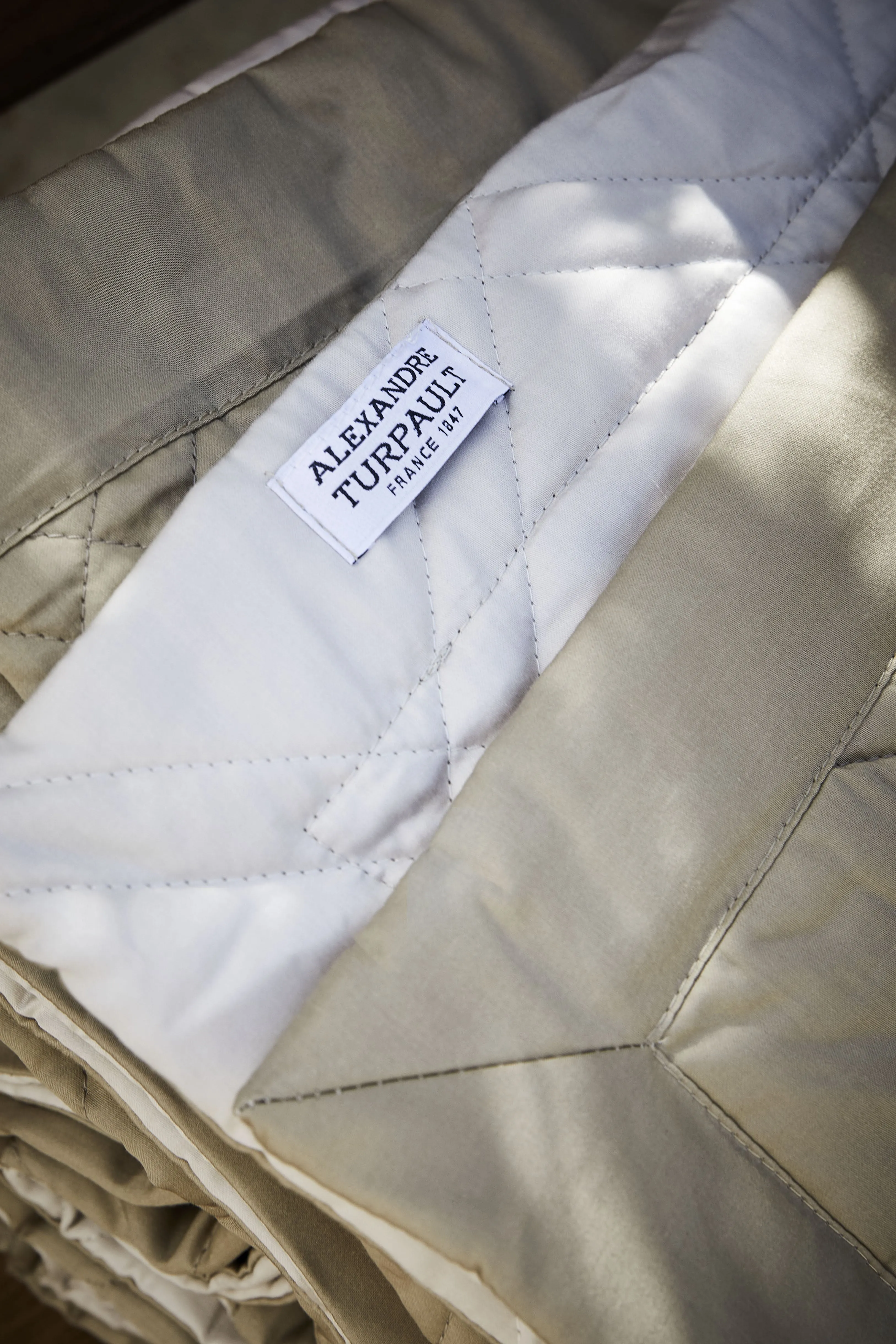 merveille quilted coverlet