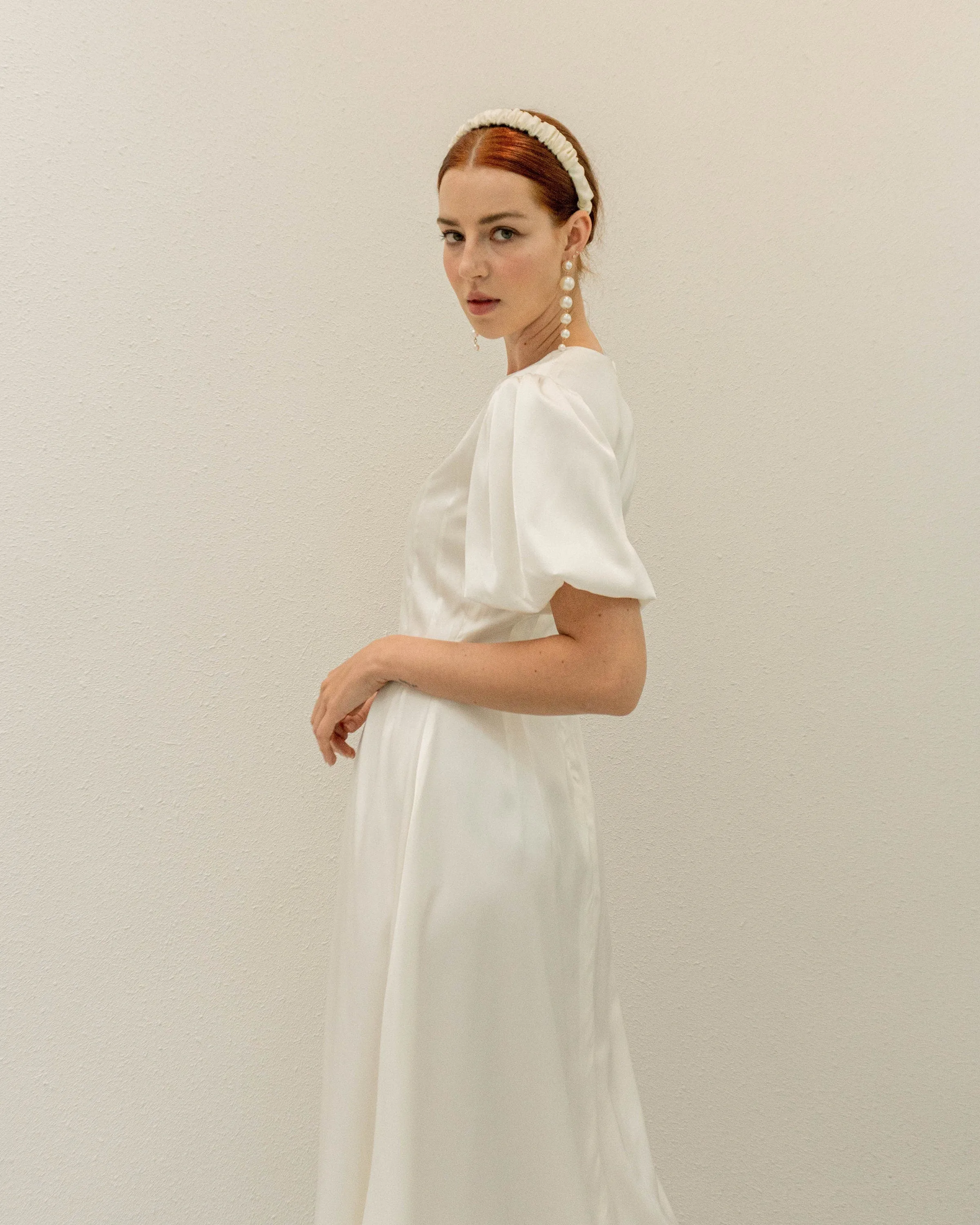 Peppa Puff Sleeves Tea Length Dress
