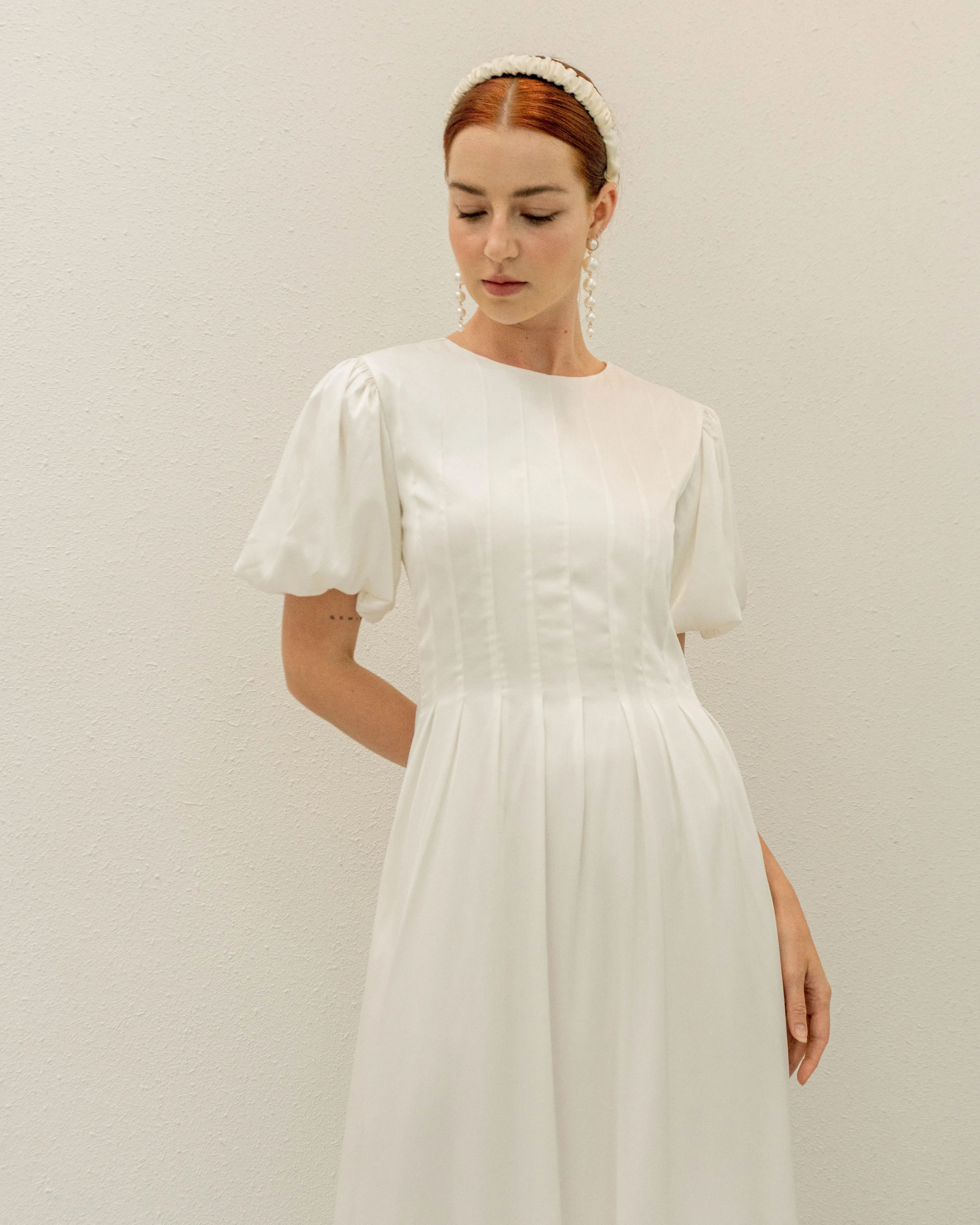Peppa Puff Sleeves Tea Length Dress