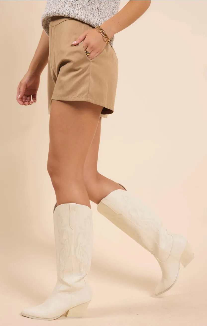 Sadie and Sage Elastic Back Classic Short