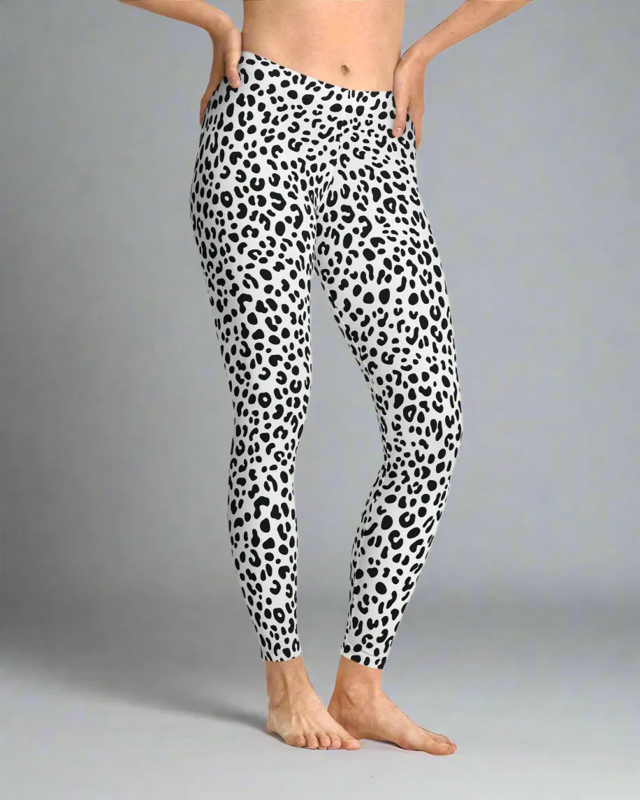 Snowy Leopard Animal Print Leggings
