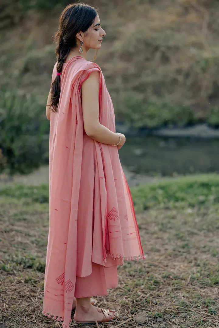 Sugar pink sleeveless kurta set