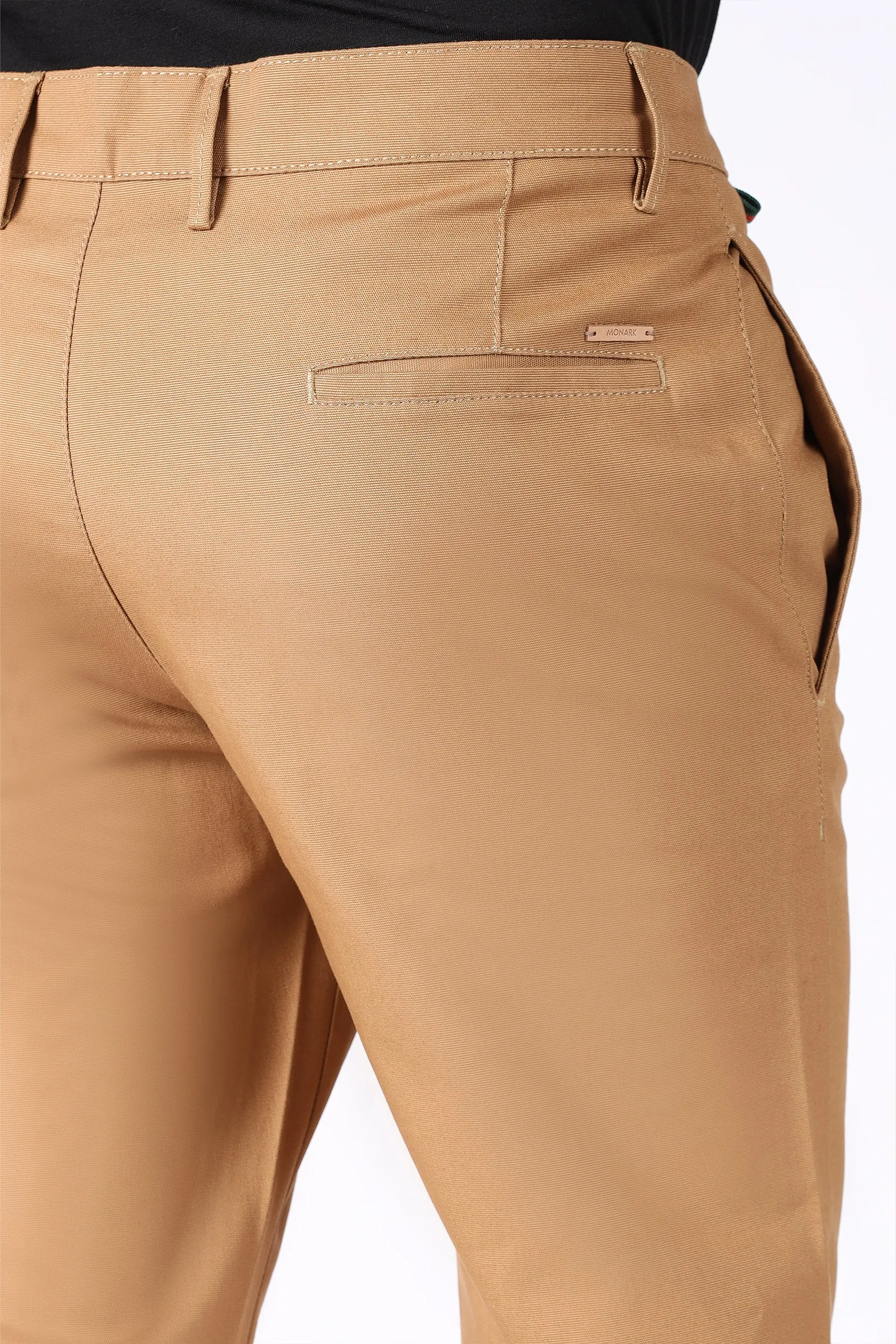 TAPPERED FIT COTTON PANTS