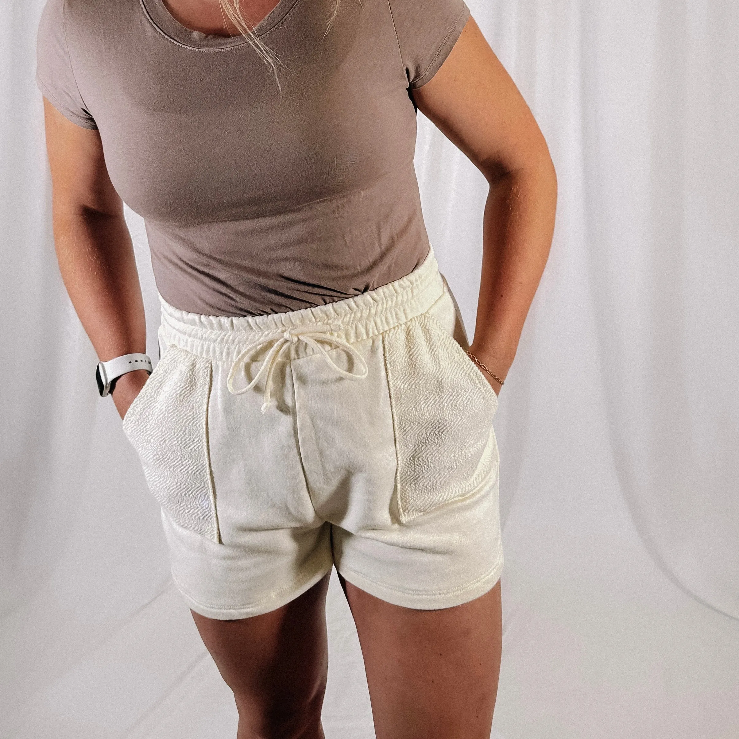 Travel Day Shorts - Vanilla
