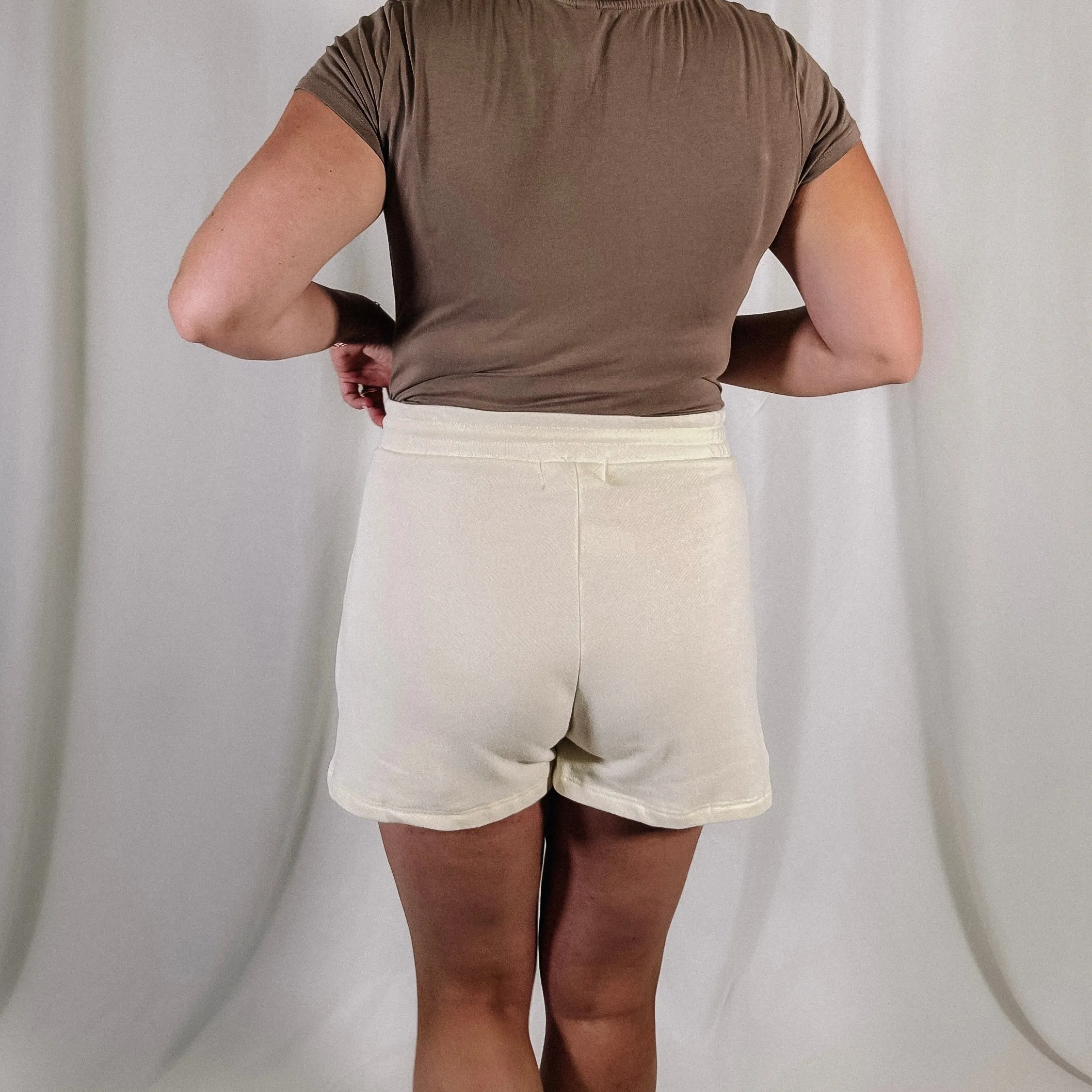 Travel Day Shorts - Vanilla
