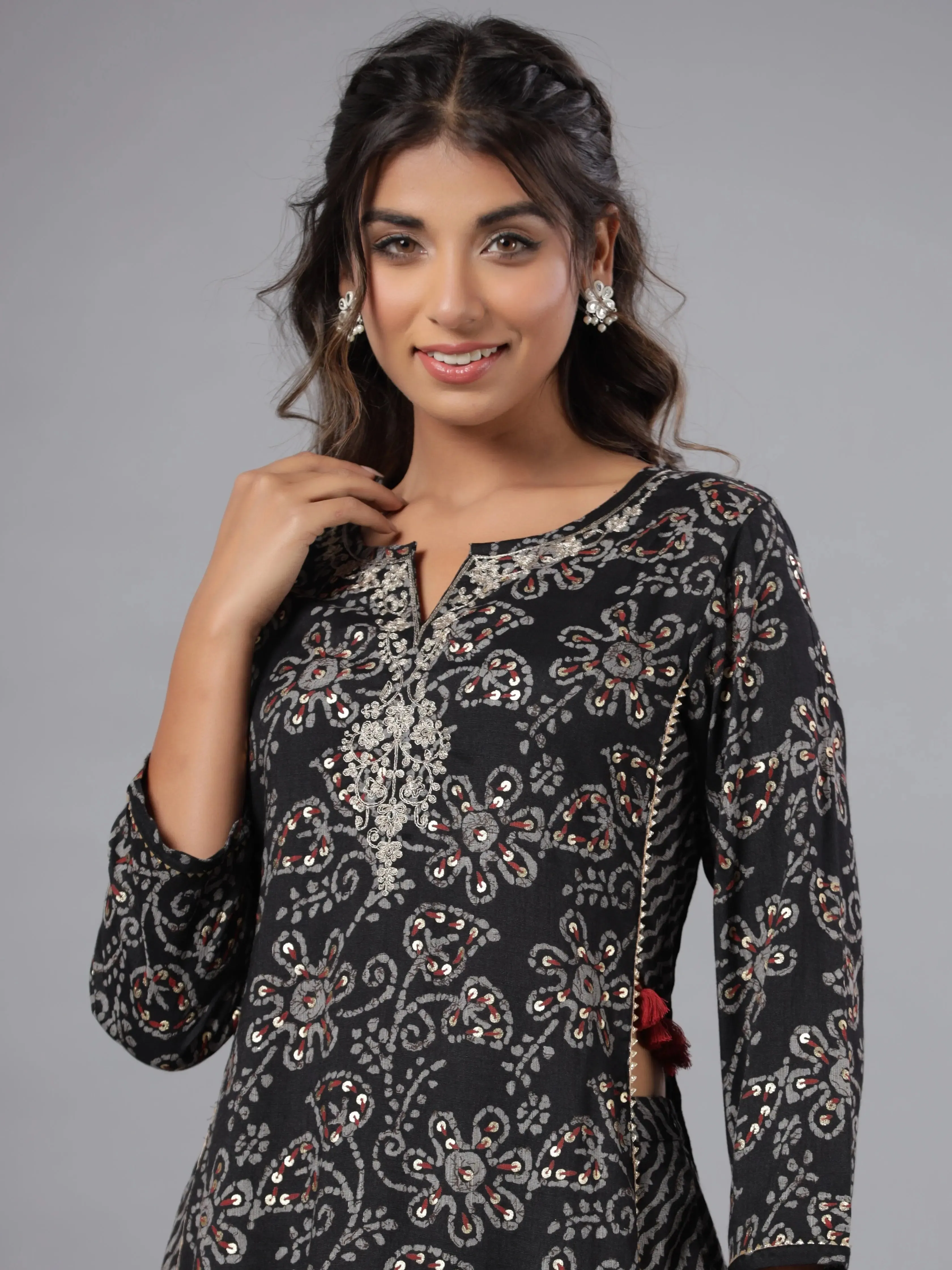 Women Black Rayon Slub Printed with Embroidered Kurta and Pants Set